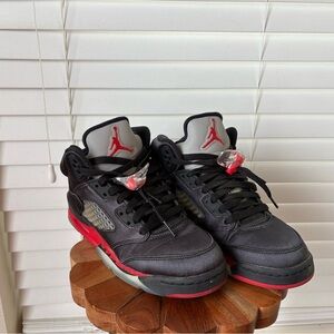 Jordan kids Black and Red High-Top Sneakers